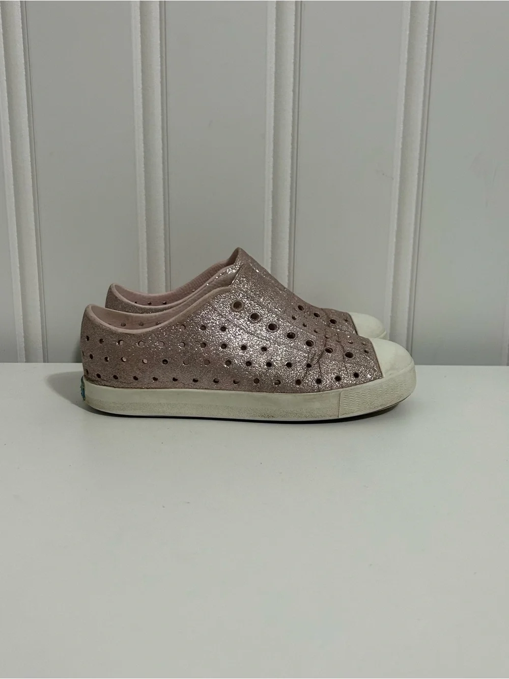 Native Jefferson Kids Glitter Slip-On Sneakers - Pink